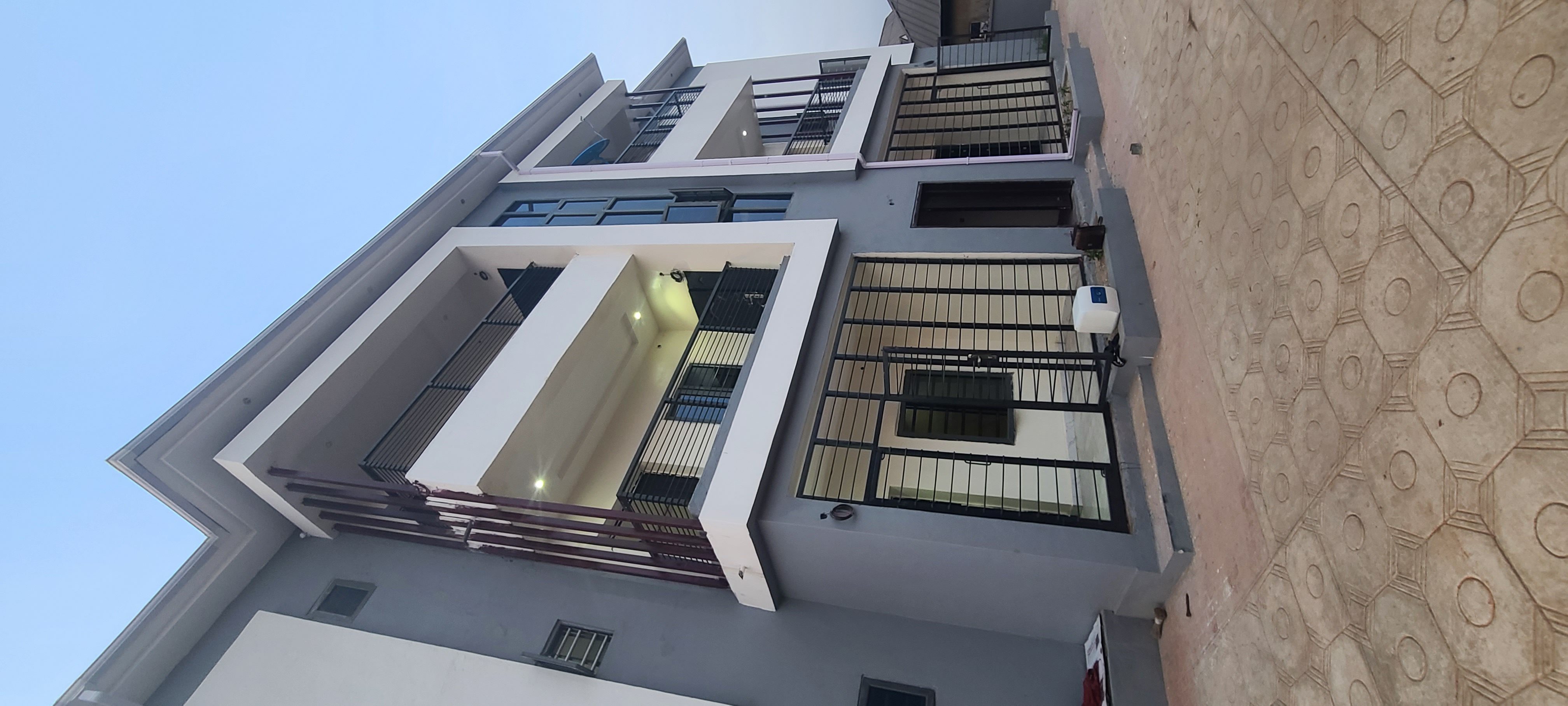 Multi-storey residential building side view
